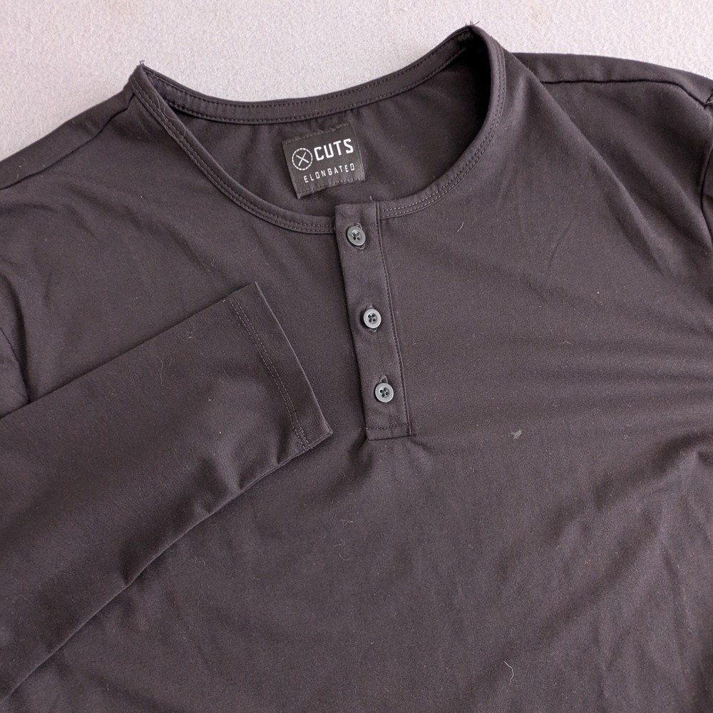 Cuts Elongated Henley Mens XL Black Long Sleeve PYCA Pro Curved Hem Shirt